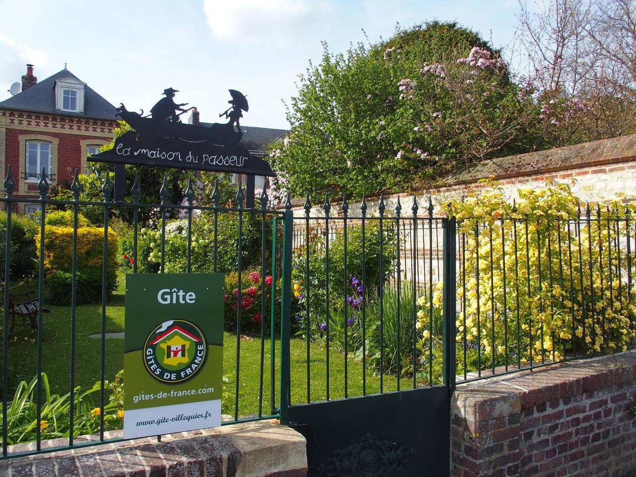 Gîtes de France® - La Maison du Passeur in Rives-en-Seine, Rouen region