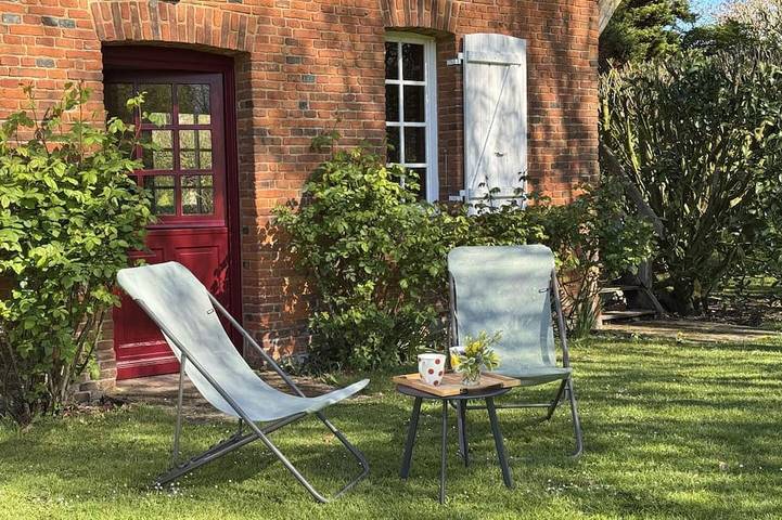 Location de vacances pour 5 personnes, avec jardin dans Bosc Roger Sur Buchy
