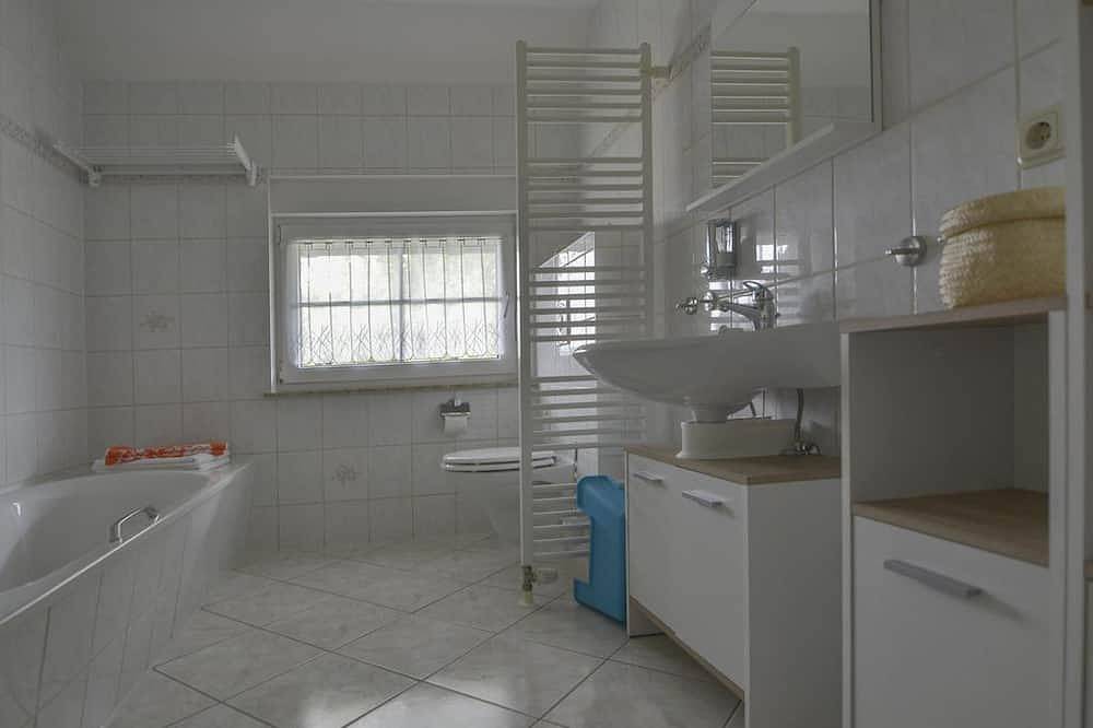 Entire apartment, Ferienwohnung am Großen Stein in Leutersdorf, Oberlausitz