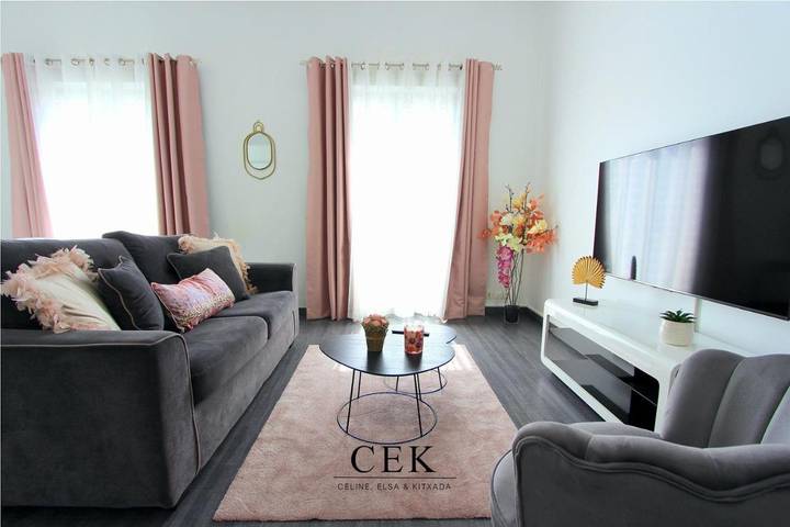 Gîte pour 4 personnes, avec terrasse dans Gare Du Val D Europe