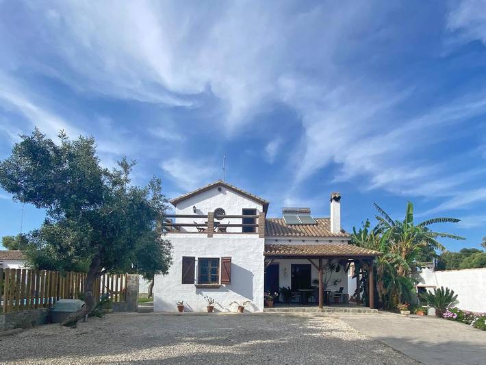 Location de vacances pour 6 personnes, avec jardin ainsi que balcon et piscine, adapté aux familles à Zahora - 4