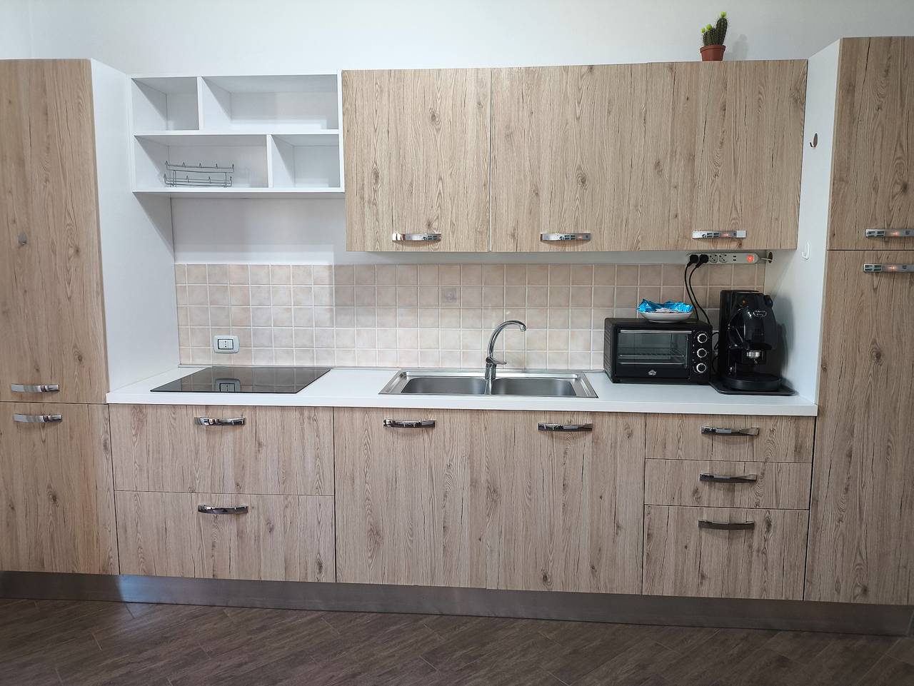 Entire apartment, Apartment 'Pirtusu Del Porto 2, Palermo' with Balcony, Wi-Fi and Air Conditioning in Palermo, Palermo Province