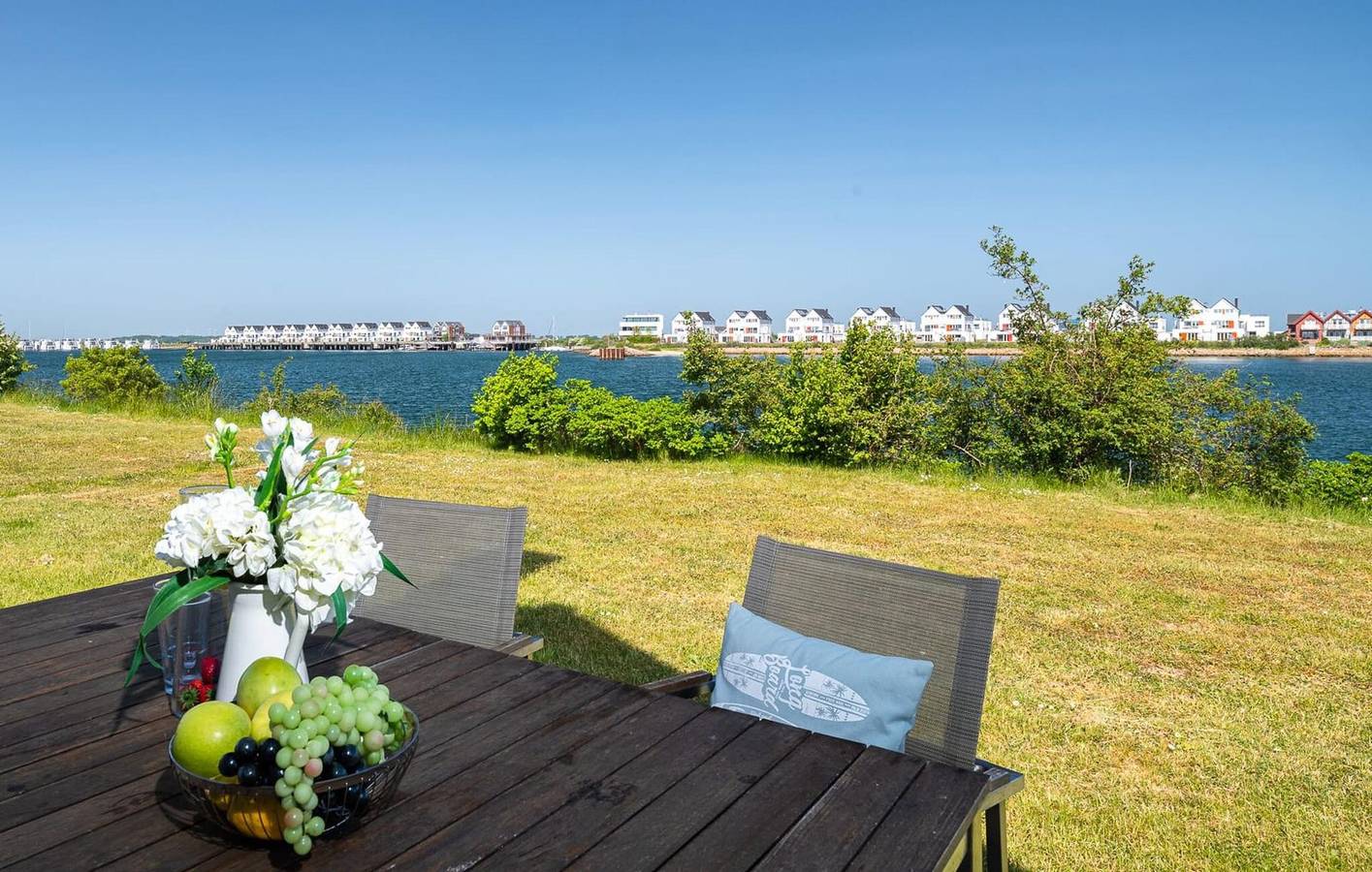 Apartment mit Meerblick, Terrasse, TV und Parkplatz 400 m vom Strand entfernt in Olpenitz, Kappeln
