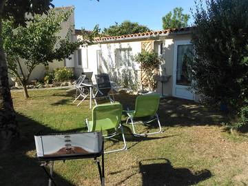Gîte pour 2 personnes, avec terrasse et jardin, animaux acceptés dans Plage de Matha