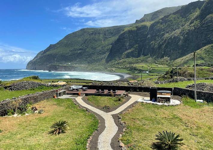 Casa rural para 2 personas, con Terraza y Jacuzzi además de Jardín y Vistas en Santa Cruz das Flores - 2