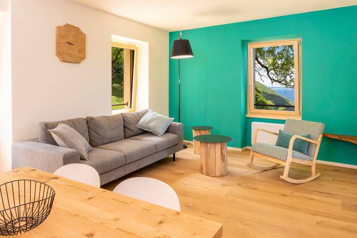 Chalet für 5 Personen, mit Terrasse und Garten sowie Seeblick am Gardasee - 3