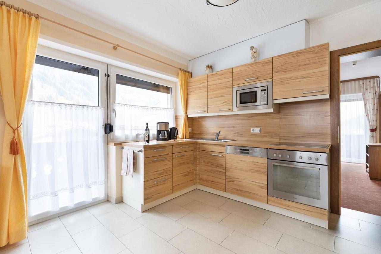 Pension Glockenstuhl in Finkenberg, Zillertaler Alpen