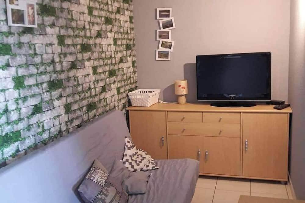 Entire apartment, Gite du Midi, Cooconing, Clim Réversible, au Calme, rez de Jardin in Montélimar, Nyons region