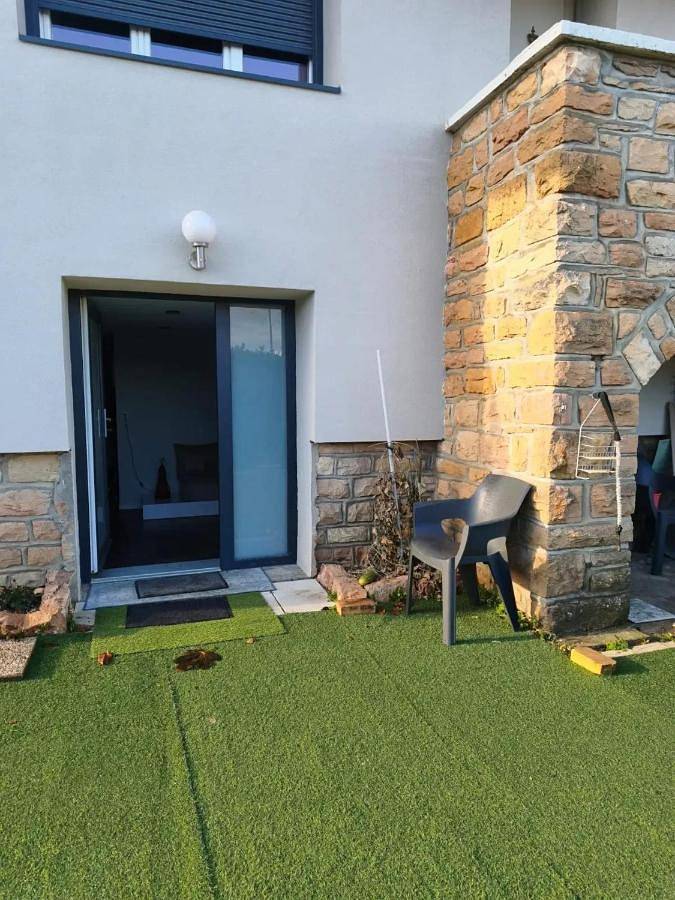 Appartement de vacances pour 4 personnes, avec jardin et terrasse