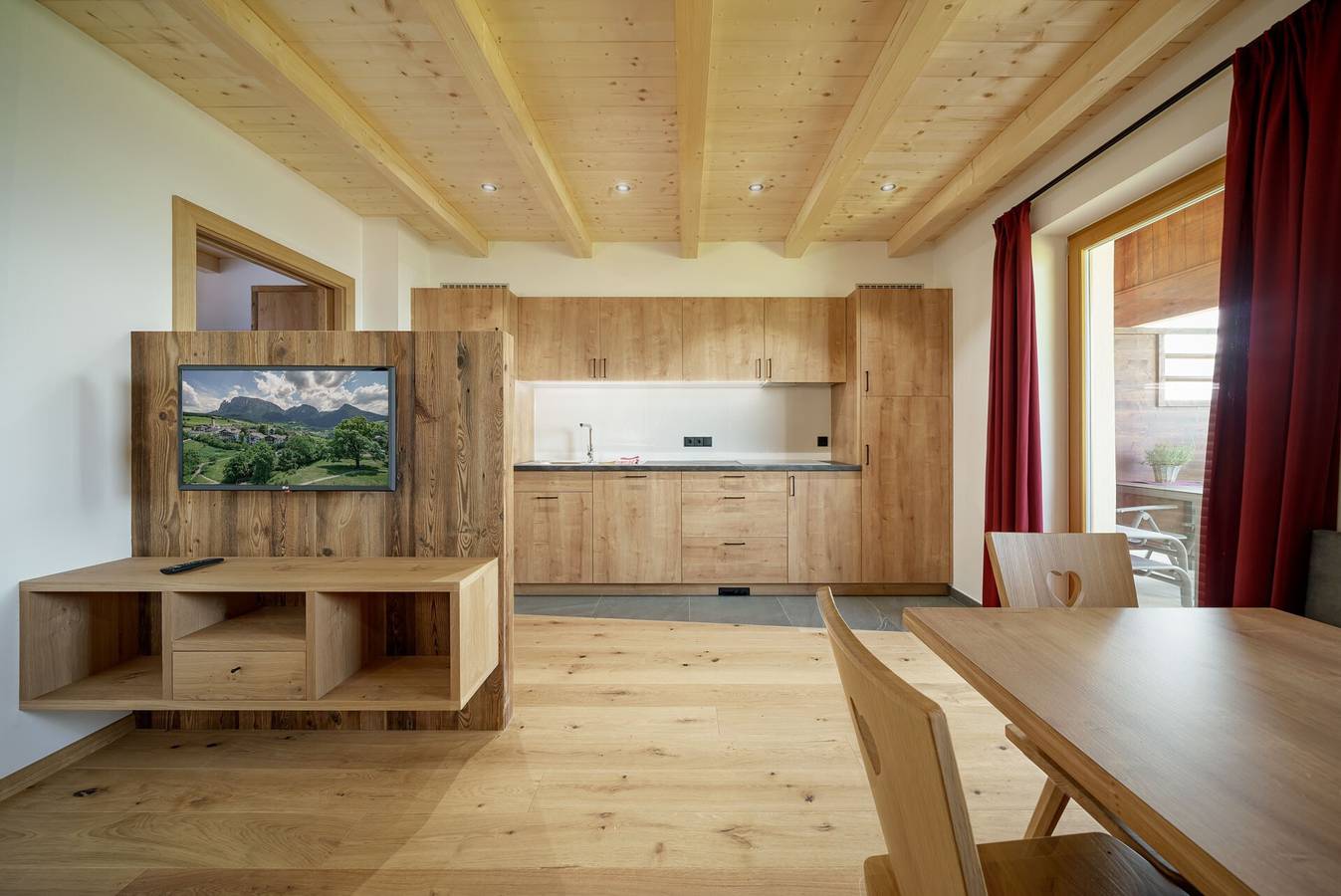 Appartamento intero, Appartamento 'Salbei' con vista sulle montagne, terrazza privata e Wi-Fi in Umes, Fiè allo Sciliar