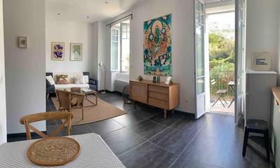 Gîte pour 2 personnes, avec balcon dans Port du Vallon des Auffes