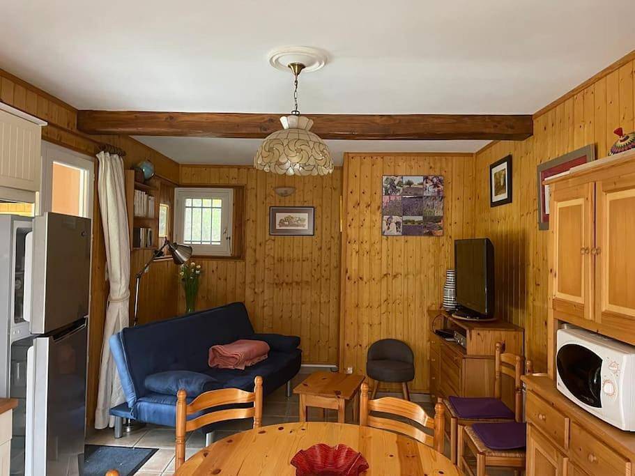 Two-Bedroom House in Labastide-d'Armagnac, Landes
