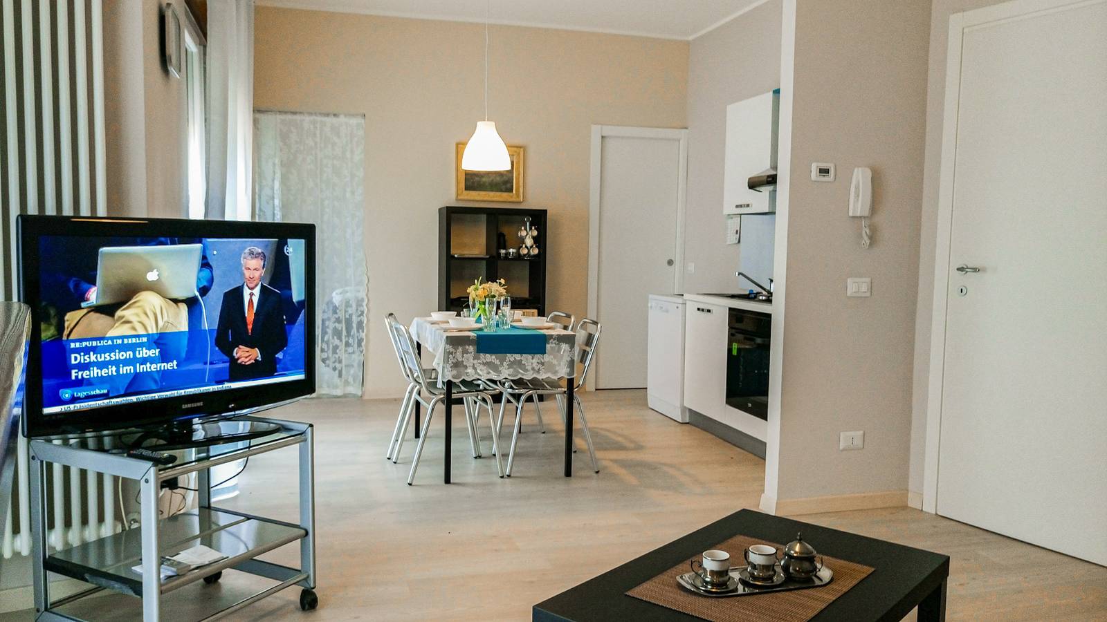 Appartement entier, Appartement de vacances pour 4 personnes avec balcon in Feriolo, Comune di Baveno