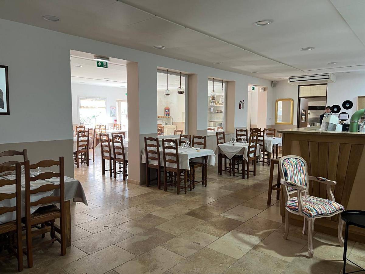 Deluxe Room (2 Adults + 1 Child) in Eyguières, Région d'Arles