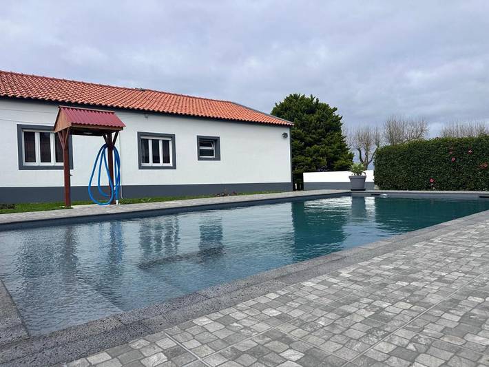 Casa rural para 6 personas, con jardín además de piscina y vistas en Azores - 4