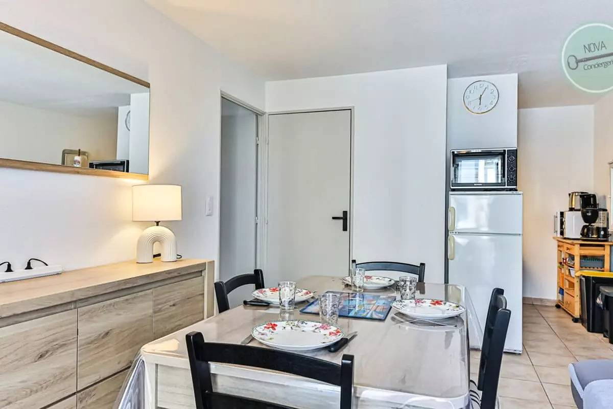 Appartement entier, Appartements pour 4 Personnes in Saint-Hilaire-de-Riez, Vallée de la Loire