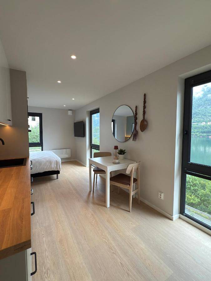 Ferienwohnung für 2 Personen, mit Seeblick und Ausblick sowie Garten in Odda - 4