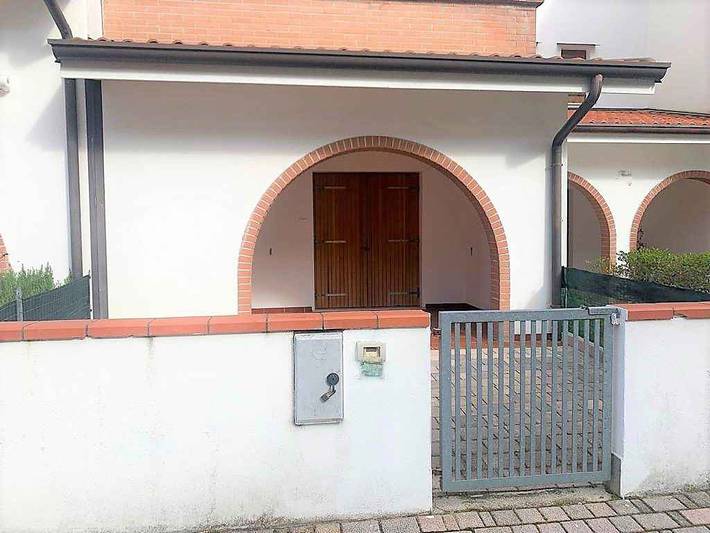 Ferienwohnung für 6 Personen, mit Balkon und Garten in Eraclea Mare
