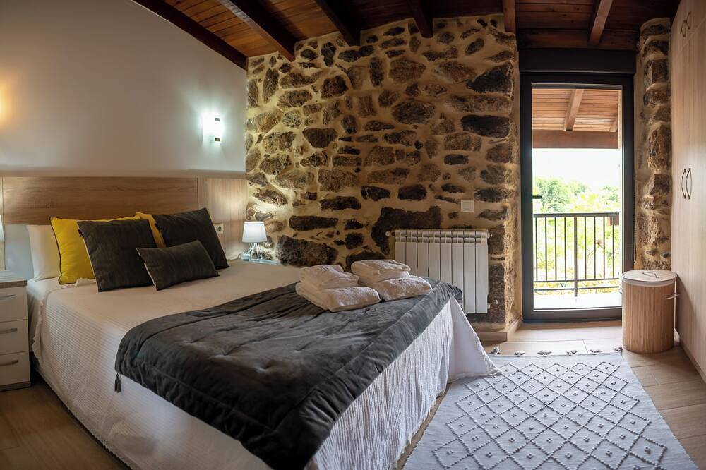 Complete 4 Bedroom House near Termas de Bande and Lobios - Villa Limia in Ourense Region