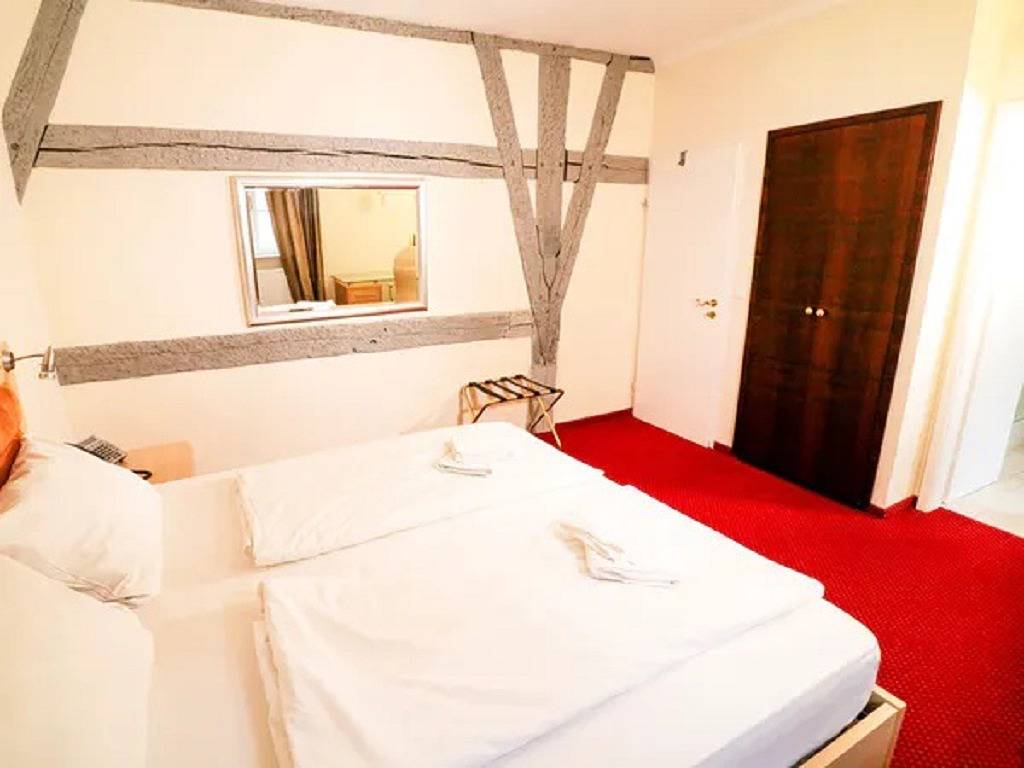 Hotel Rose - Doppelzimmer in Weißenburg in Bayern, Frankenalb