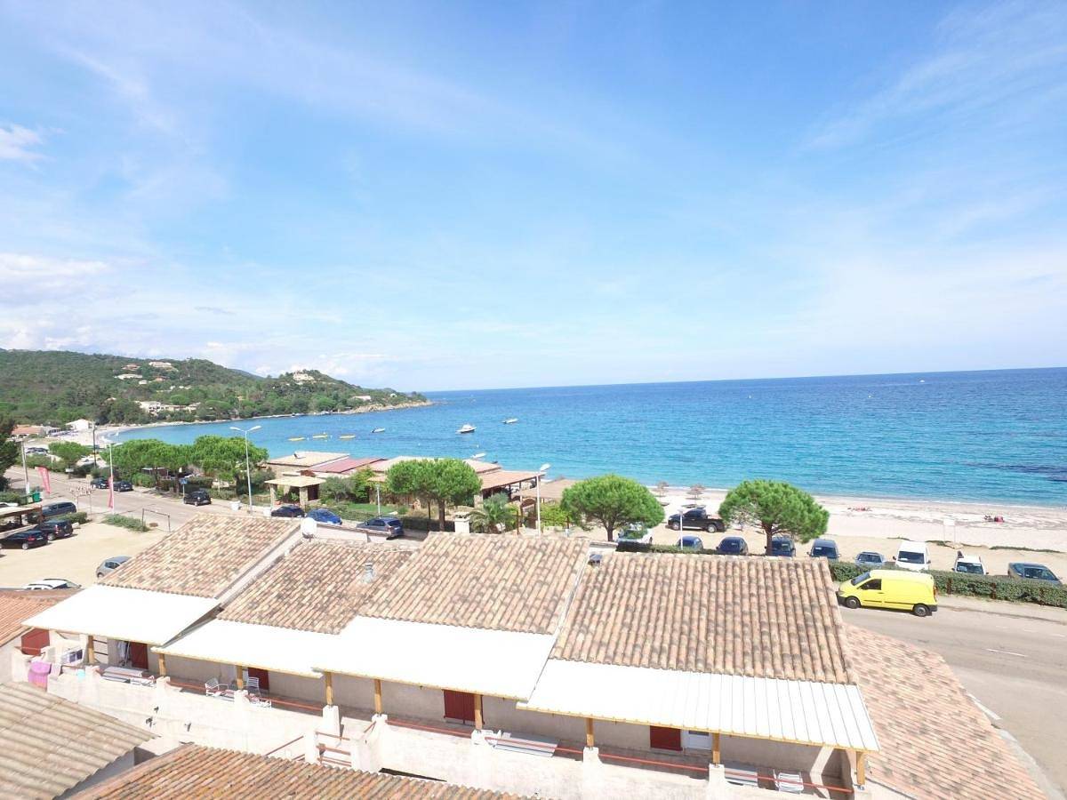 Appartement entier, Apartment with Sea View in Favone, Conca