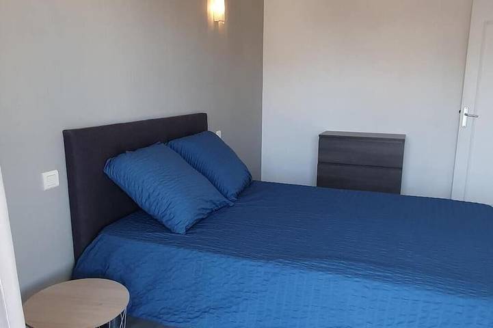 Ganze Wohnung, Charming T2 48m² Balcony Sea View 4 sleeps 2min from the Beach in Golfe-Juan, Vallauris