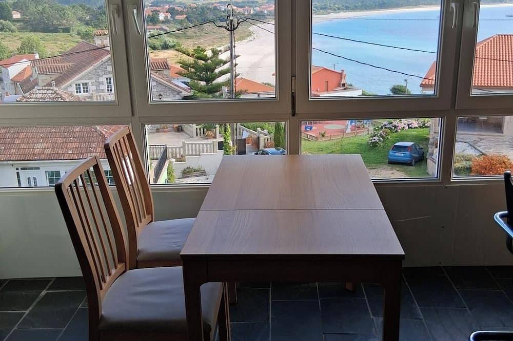 Entire apartment, The apartment is located in front of Langosteira beach, with stunning views. in Fisterra, Costa da Morte