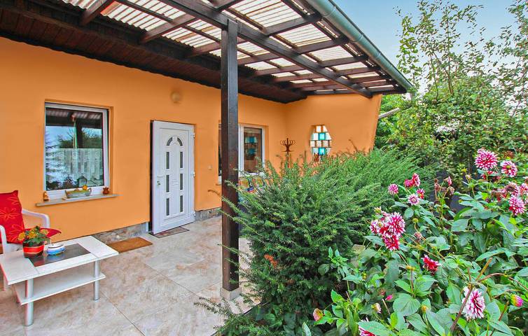 Ferienhaus für 2 Personen, mit Terrasse, mit Haustier an der Müritz - 2