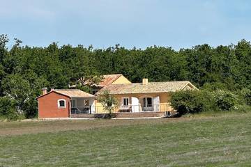 Gîte pour 6 personnes à Simiane-la-Rotonde