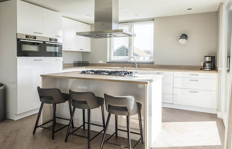 Strandhaus für 10 Personen, mit Terrasse und Garten auf Texel - 4