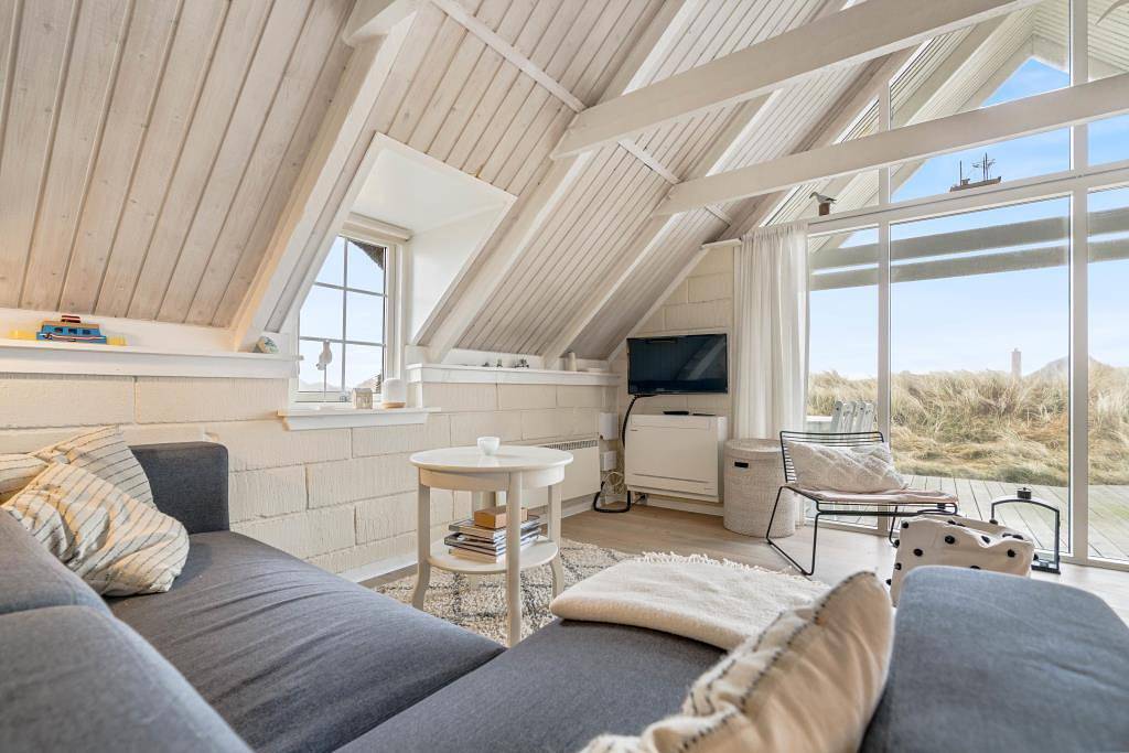 Charming thatched holiday home near the beach in Klegod in Ringkobing, Holmsland Klit