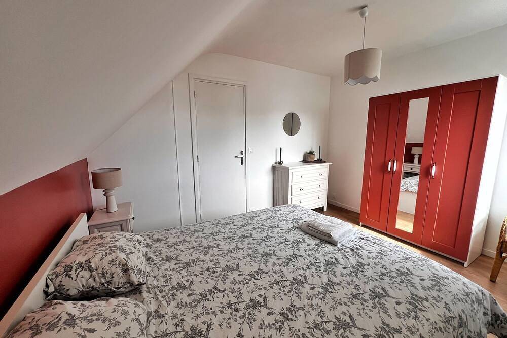 Appartement entier, 10° Ouest · T3 rénové 2025 · Vue parc · Rue Calme in Lorient, Côte des Mégalithes