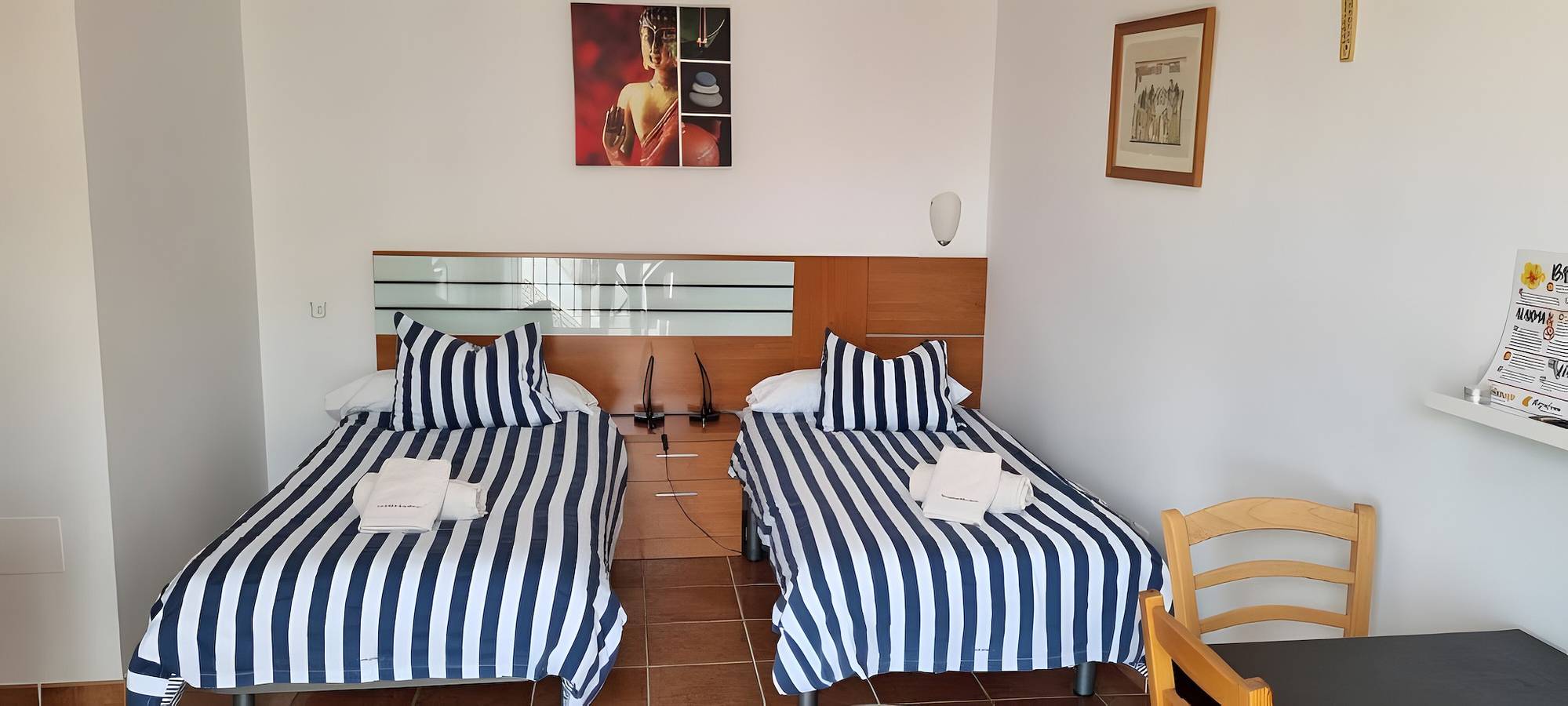 Entire studio, Studio '2B Studio with Balcony for 2 Guests' with Shared Pool, Wi-Fi and Air Conditioning in Nerja Centre, Nerja