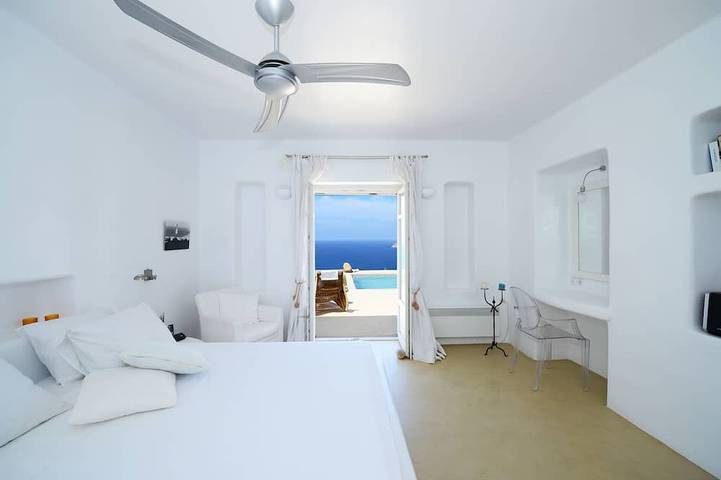 Kalo Ampeli Villa in Serifos, Cyclades with Pool & Airconditioning in Serifos