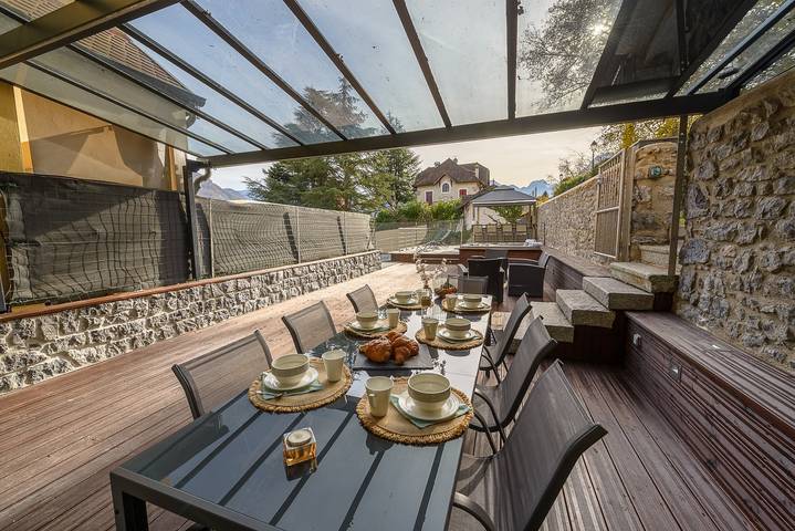 Location de vacances pour 8 personnes, avec terrasse ainsi que sauna et vue sur le lac, animaux acceptés à Doussard - 4