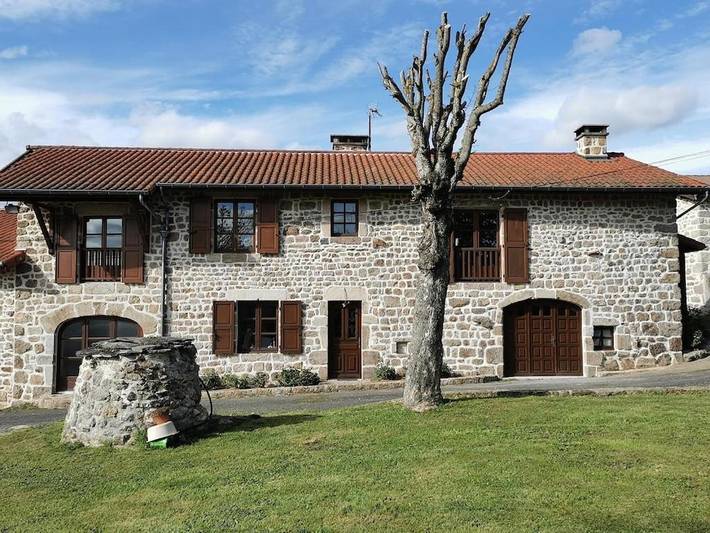 Location de vacances pour 14 personnes, avec vue ainsi que jardin et terrasse, animaux acceptés dans Passerelle himalayenne des gorges du Lignon - 4