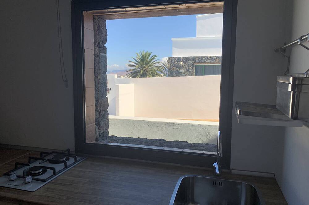 Appartement lumineux entouré de montagnes in La Costa (Lanzarote), Tinajo
