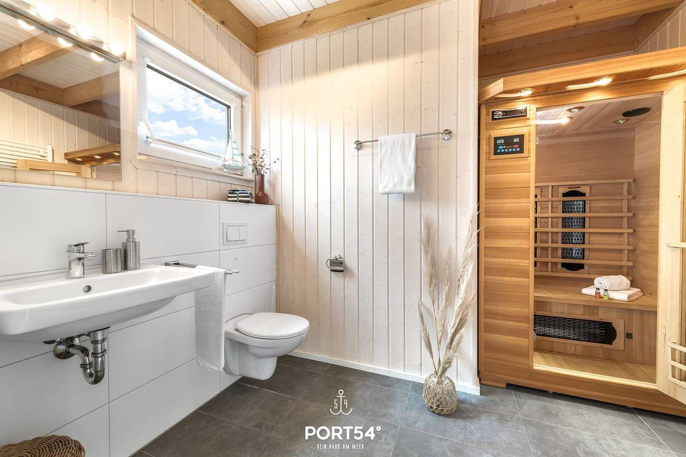 Haus Meerzeit - Infrarot-Sauna, Kamin, Badewanne, Terrasse, Sonnenliegen, Grill in Olpenitz, Kappeln