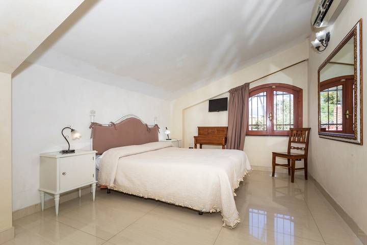 Gîte pour 3 personnes, avec jardin à Acireale
