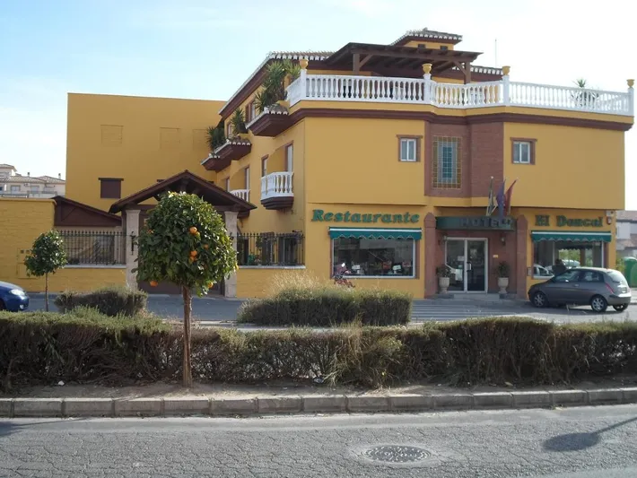 Hotel para 3 personas, con vistas y terraza - 1