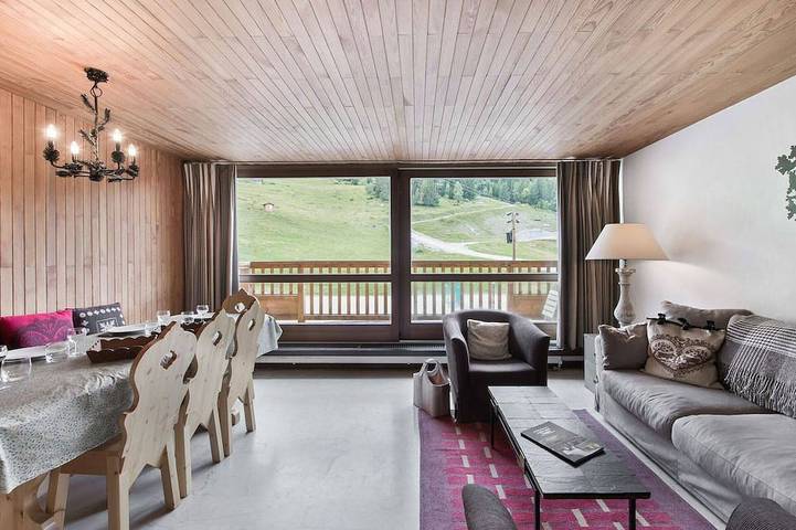 Entire apartment, Bright apartment near slopes with parking in Saint-Bon-Tarentaise, Massif de la Vanoise