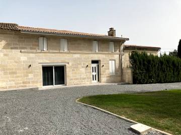 Location De Vacances pour 6 Personnes dans Lussac, Région de Libourne, Photo 1