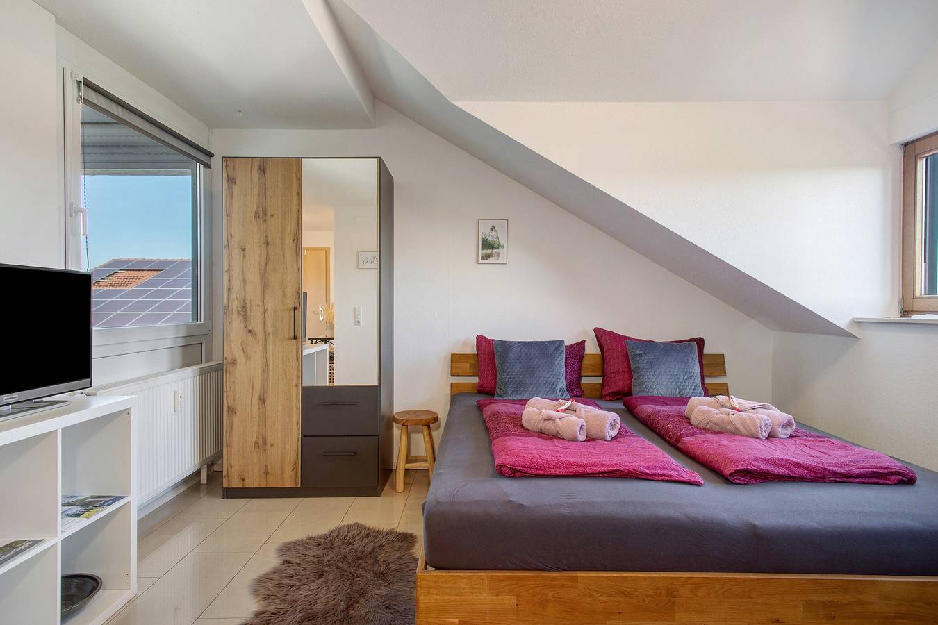 Ganze Wohnung, Ferienwohnung 'Bergchalet Mirabell - Fewo Weitblick' mit Bergblick am Bodensee in Friedrichshafen, Region Bodensee-Oberschwaben