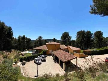 Location De Vacances pour 8 Personnes dans Ventabren, Région d'Aix-en-Provence, Photo 1