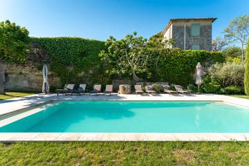 Maison De Vacances pour 8 Personnes dans Uzès, Région de Nîmes, Photo 1