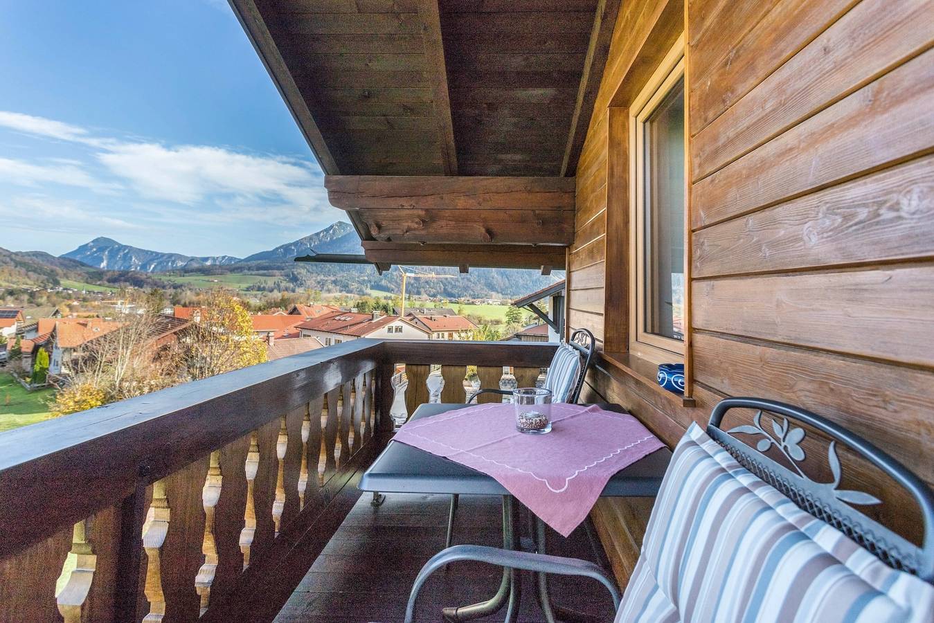 Entire apartment, Apartment "Ferienwohnung" with Mountain View, Garden & Wi-Fi in Ruhpolding, Bavarian Alps