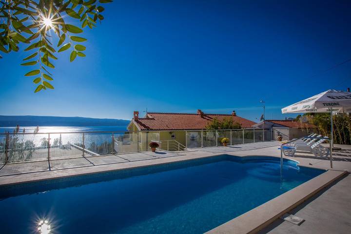 Ferienwohnung für 5 Personen, mit Pool und Terrasse - 1