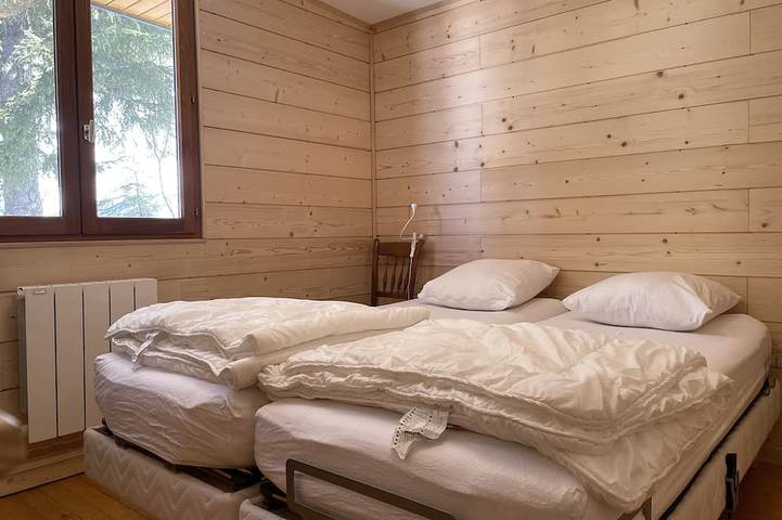 Chalet pour 10 personnes, avec sauna ainsi que jardin et terrasse, animaux acceptés à Chamrousse - 2