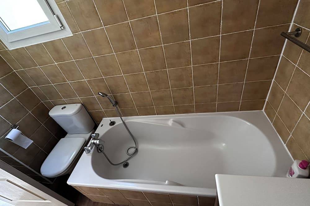 Apartamento inteiro, Studio en Résidence Vacances 4 Avec Accès Piscine in Callian, Draguignan (Região)