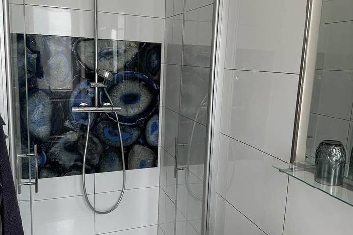 Moderne Doppelhaushälfte in Oppenheim, guter Anbindung nach Mainz. in Oppenheim, Landkreis Mainz-Bingen